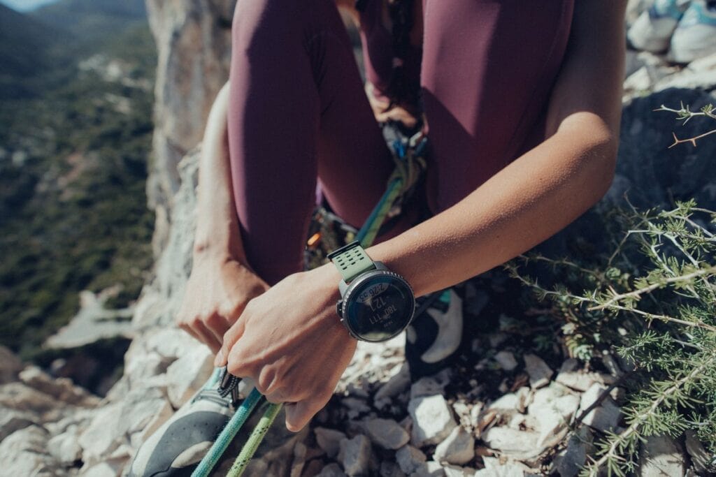 Suunto Vertical: il nuovo sportwatch con GPS, mappe offline e ricarica solare