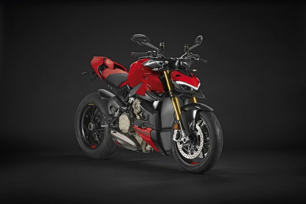 Accessori moto Ducati Streetfighter V4: un look ancora più aggressivo per la naked supersportiva