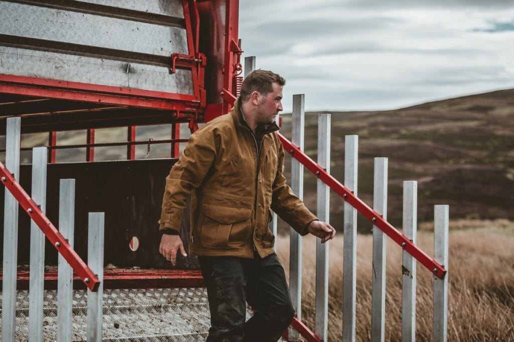 Filson primavera estate 2024: la nuova collezione per gli appassionati di outdoor