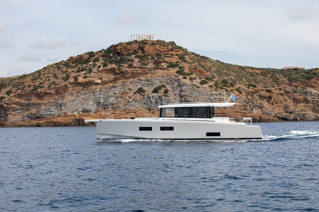 Omikron Yachts OT60: il debutto del nuovo brand e il primo modello del cantiere navale greco