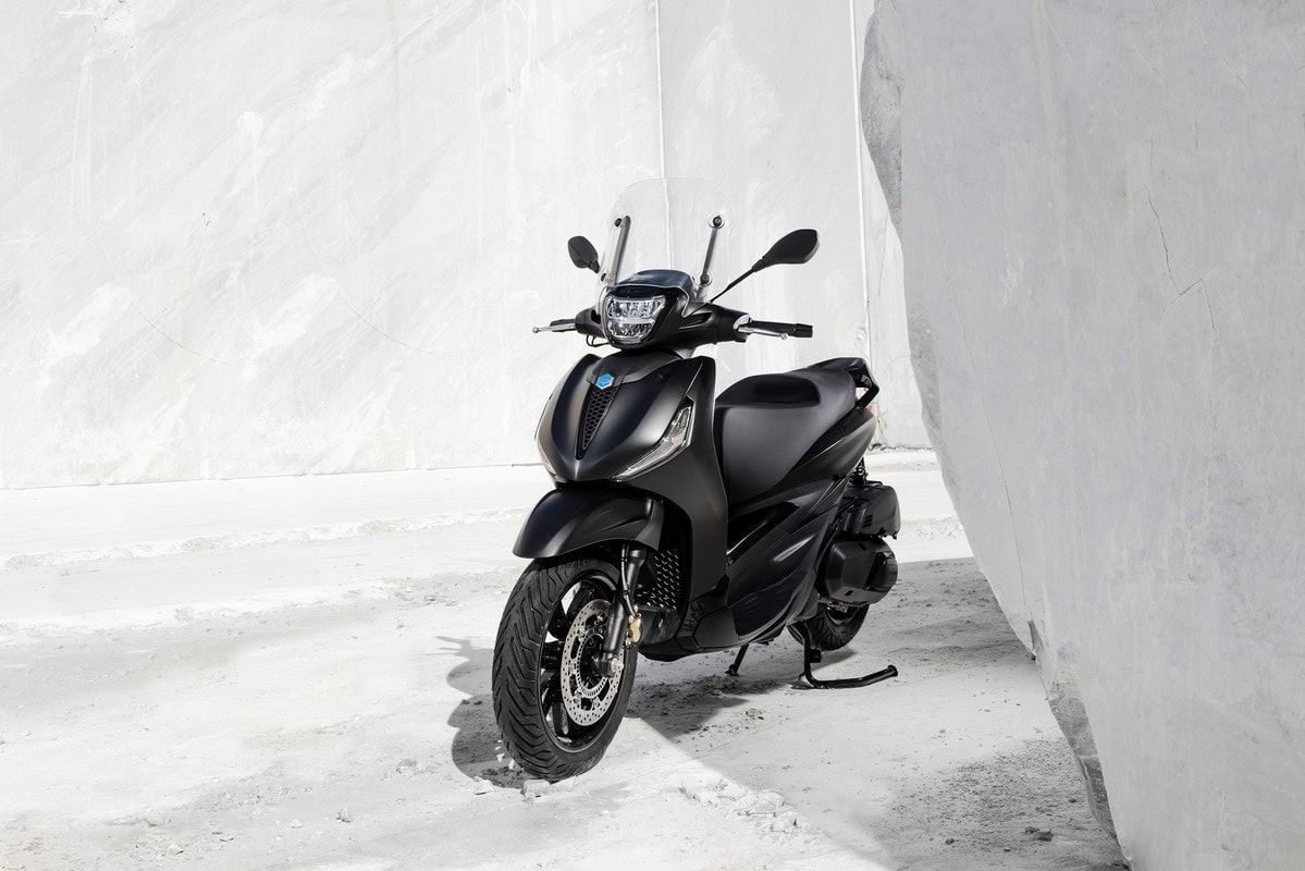 Piaggio Beverly e Piaggio MP3 300 Deep Black