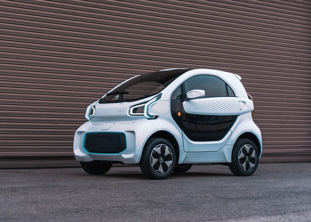 XEV Yoyo 2023: tutto quello che c’è da sapere sulla microcar