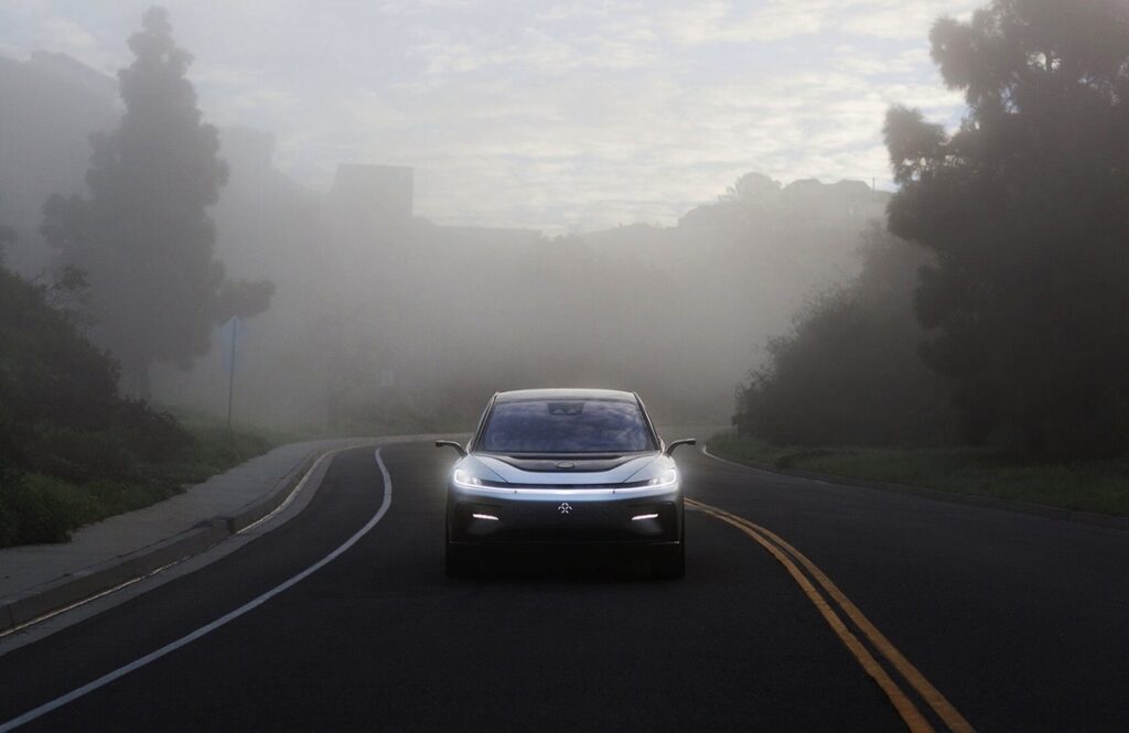 Spendereste 280.000 euro per l’elettrica Faraday Future FF 91?