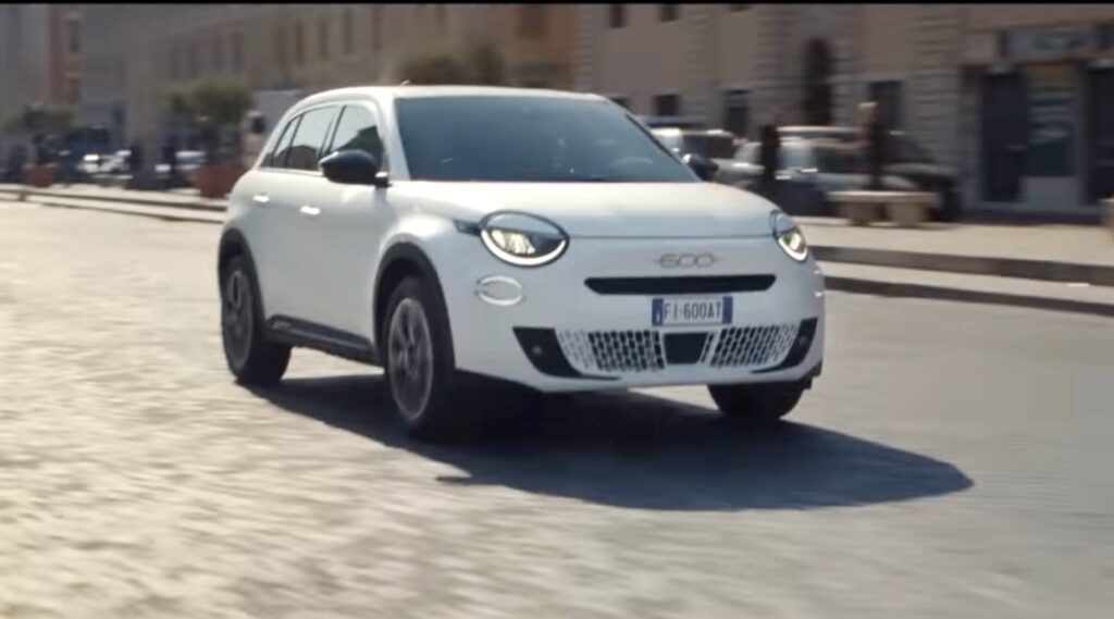 Nuova Fiat 600: ecco il primo video ufficiale