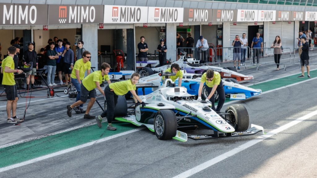 Com’è andata la prima Indy Autonomous Challenge d’Europa