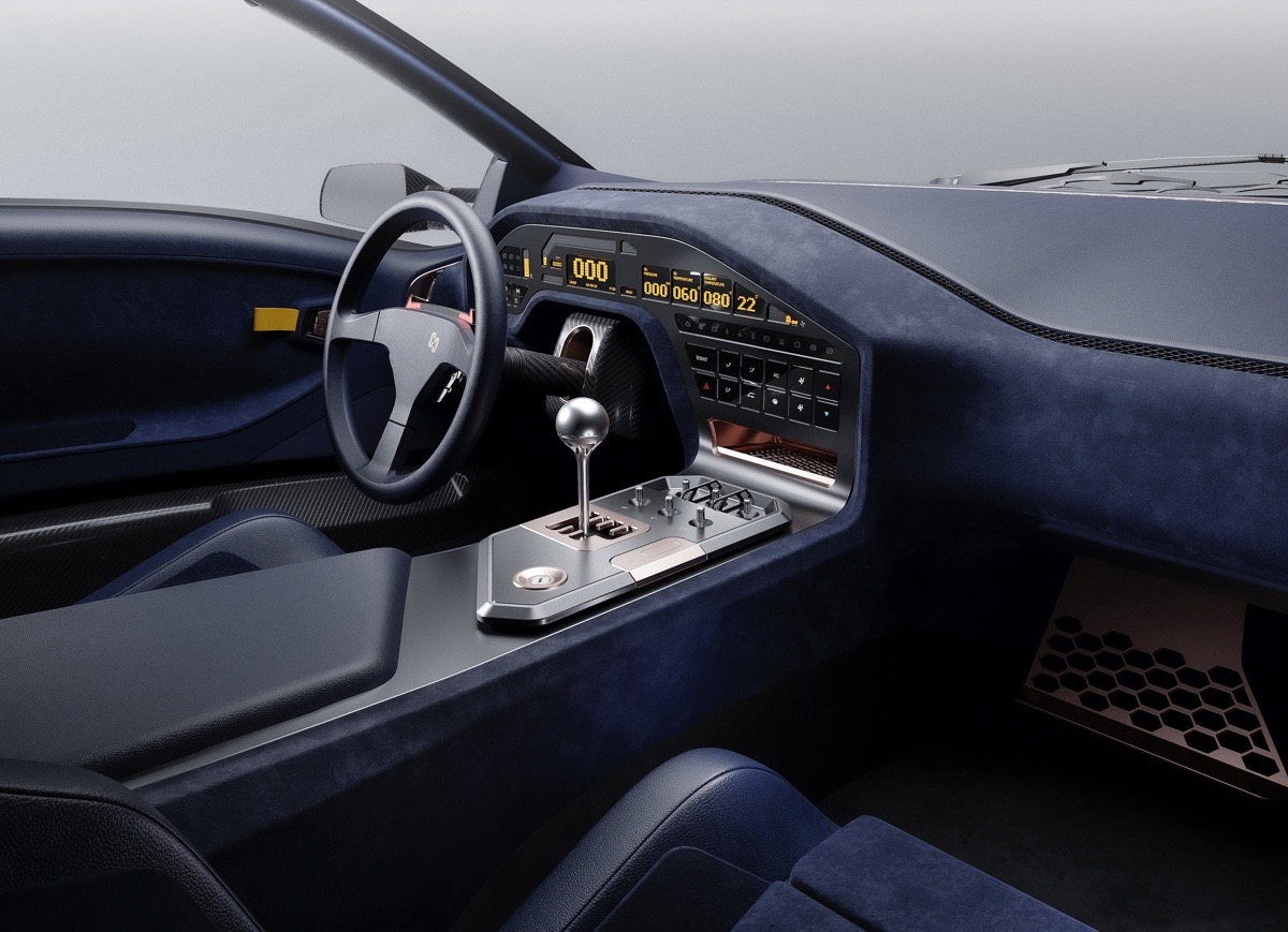 Eccentrica Restomod Lamborghini Diablo interni
