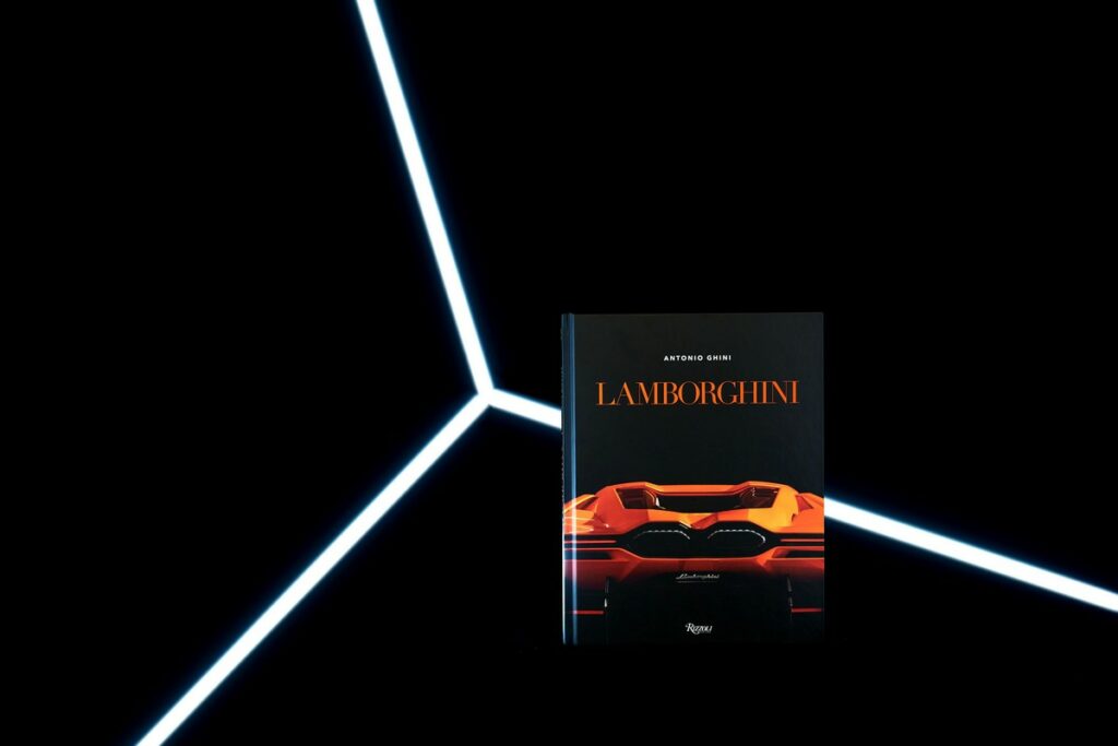 Lamborghini libro 60 anniversario: dal 1963 ad oggi, la storia delle supersportive