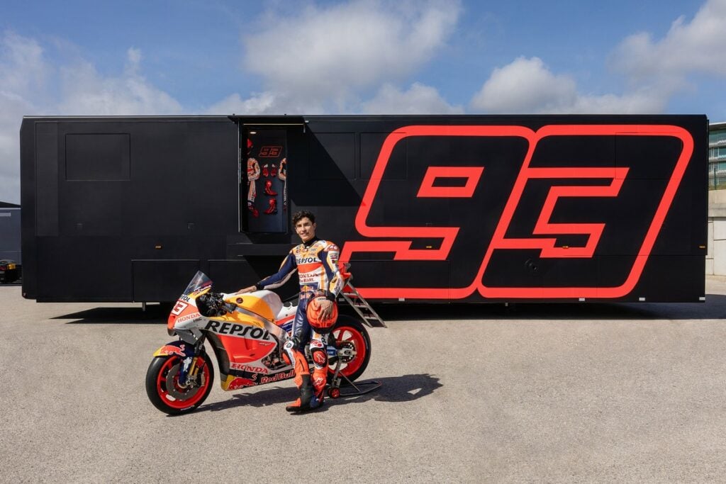 Una notte al Gran Premio di Catalogna! Ecco come prenotare il motorhome di Marc Marquez su Airbnb