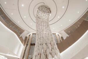 Oceania Vista Atrium (2)