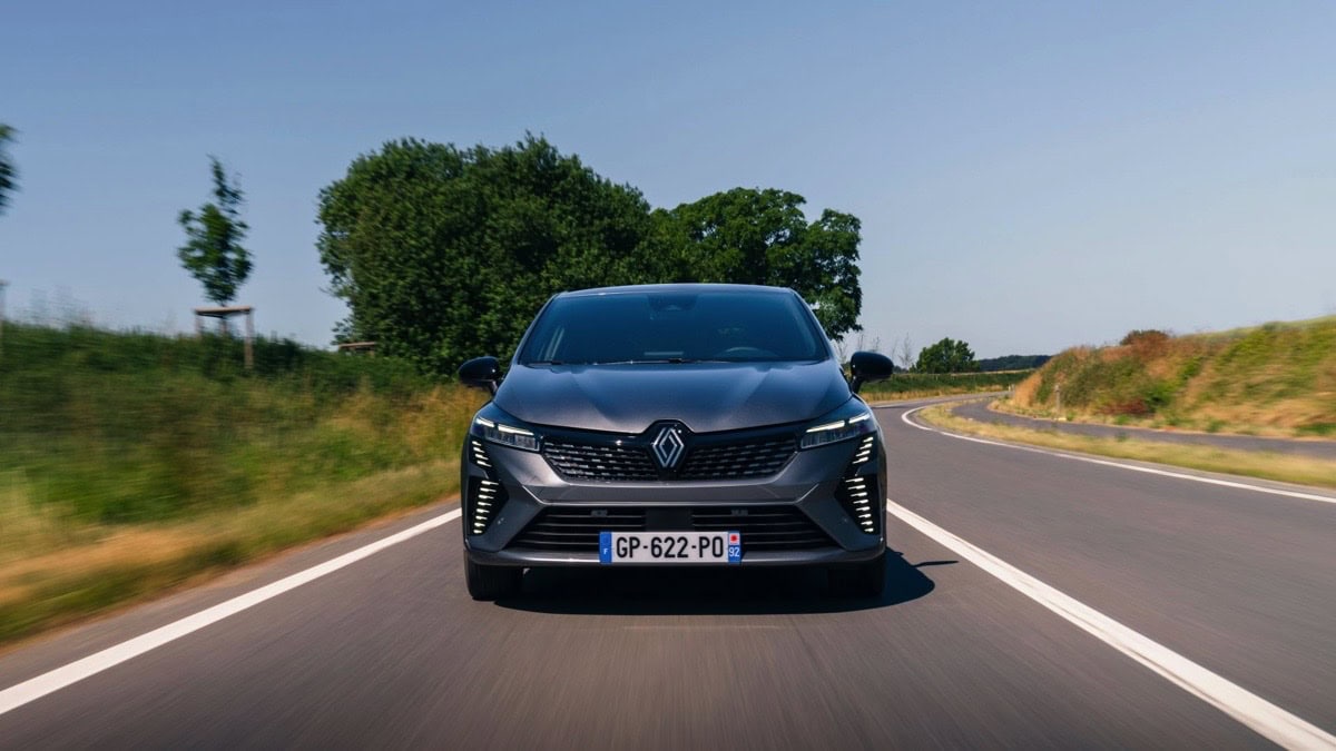 Renault Clio E-Tech Esprit Alpine anteriore