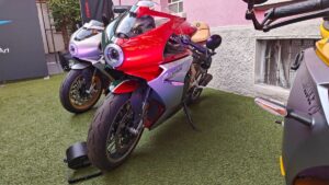 mv agusta superveloce (3)