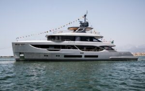 Benetti Oasis 34M Opus