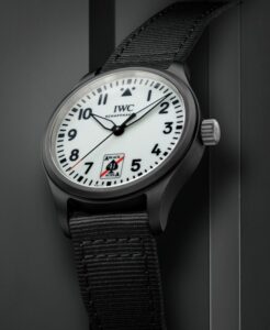 IWC Pilot’s Watch Automatic 41 Black Aces (1)