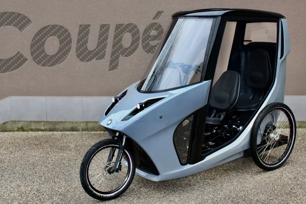 E’ italiano il triciclo elettrico Indimob in fibra di carbonio per muoversi in città