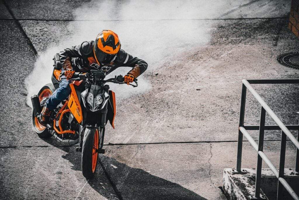 KTM 125 Duke 2024: tutte le novità della piccola naked entry level