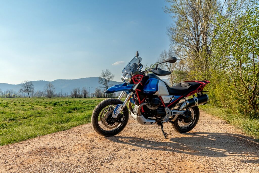 Offerte Moto Guzzi e Aprilia estate 2023: le nuove promozioni di Agosto