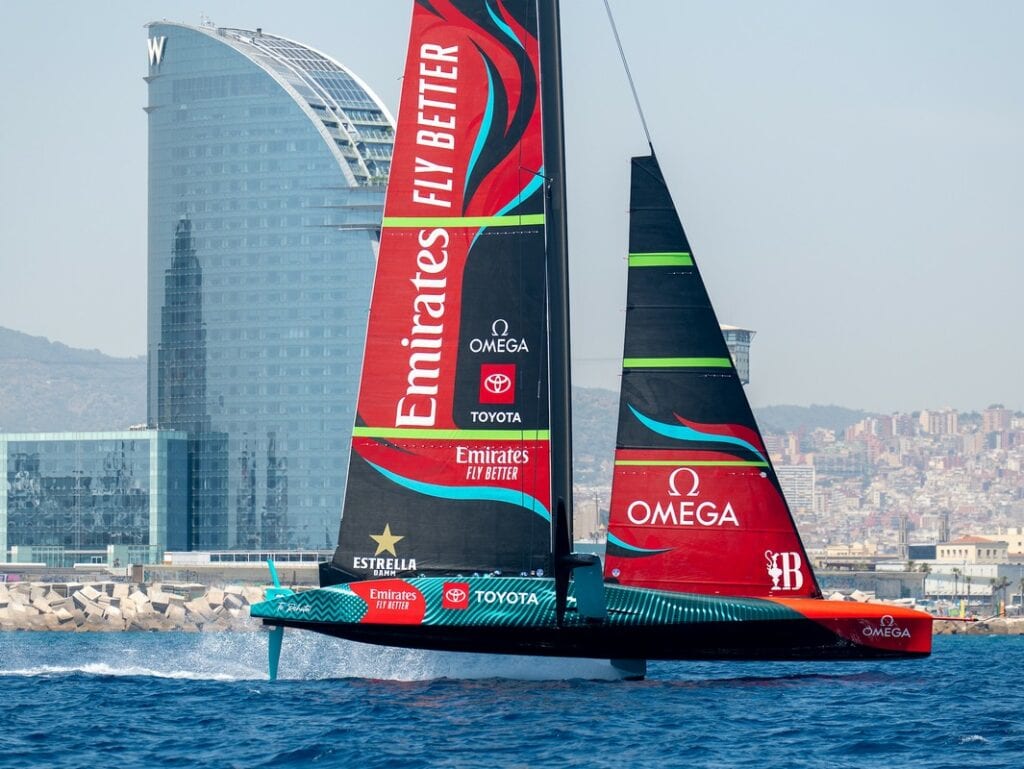 Slam Emirates Team New Zealand: l’abbigliamento tecnico per l’America’s Cup 2024