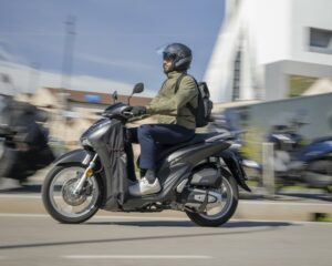 Tucano Urbano caschi moto estate 2023