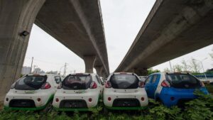 auto elettriche abbandonate