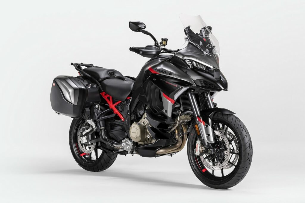 Ducati Multistrada V4 S Grand Tour: instancabile globetrotter