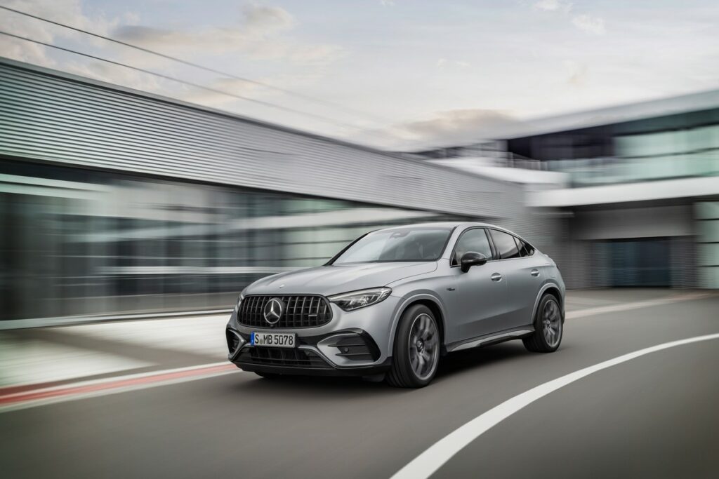 Mercedes-AMG GLC Coupé: design dinamico e performance sportive