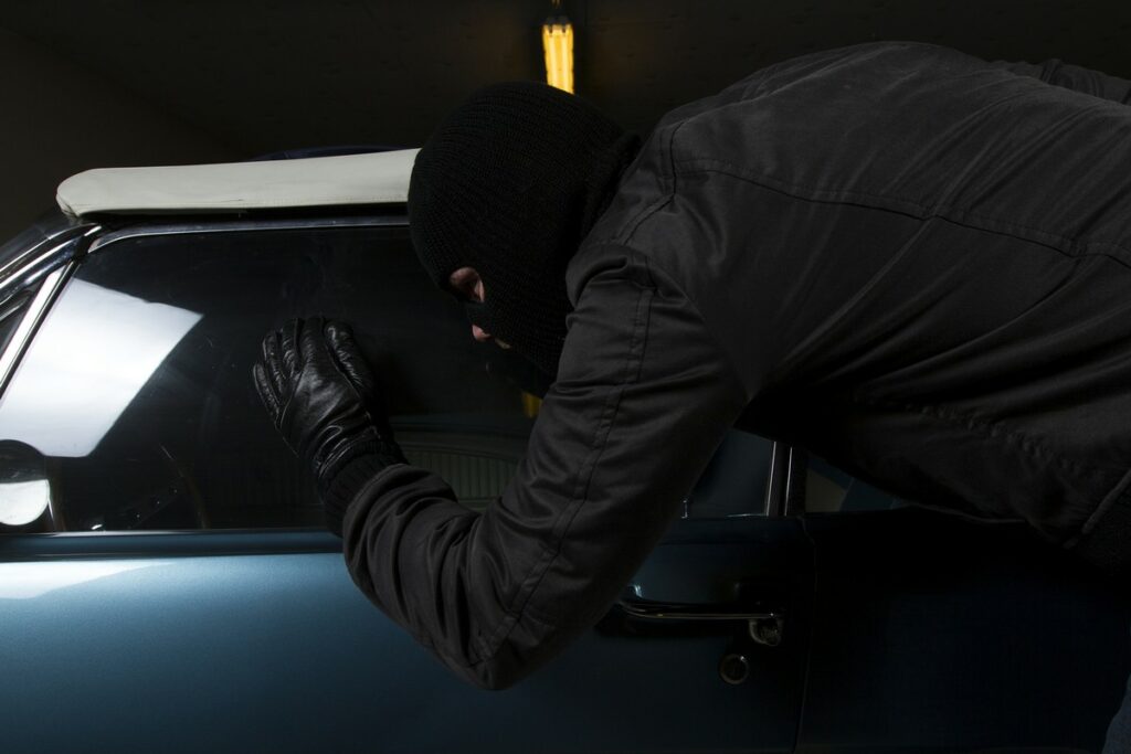 Assicurazione auto e furto di veicoli: come proteggerti e prevenire il furto
