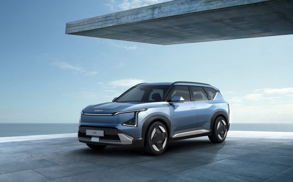 Kia EV5: il nuovo suv compatto 100% elettrico