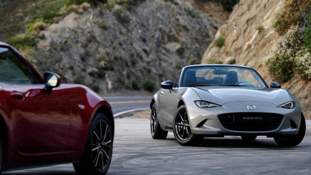 Mazda MX-5 2024 è ancora più pensata per chi ama guidare