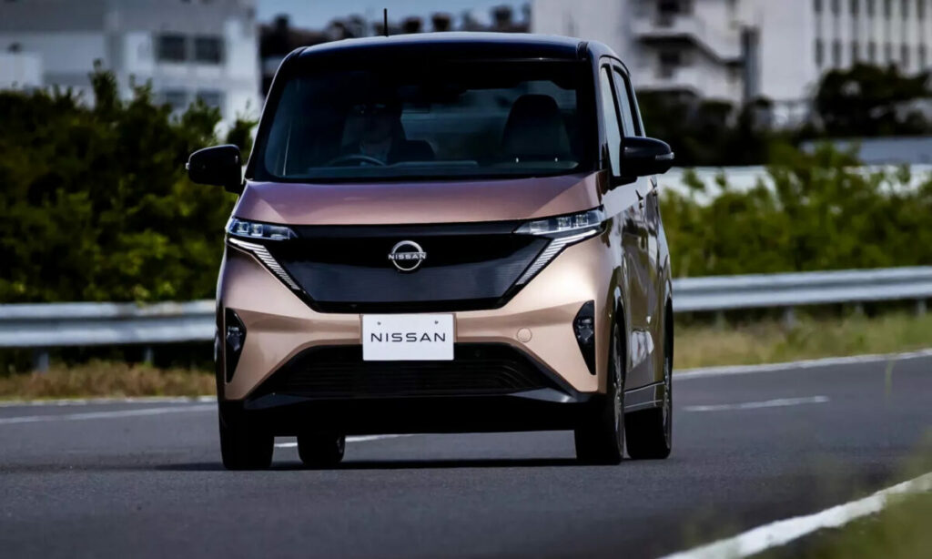 In Giappone Nissan strapazza Tesla con una keicar elettrica da 13.000 euro