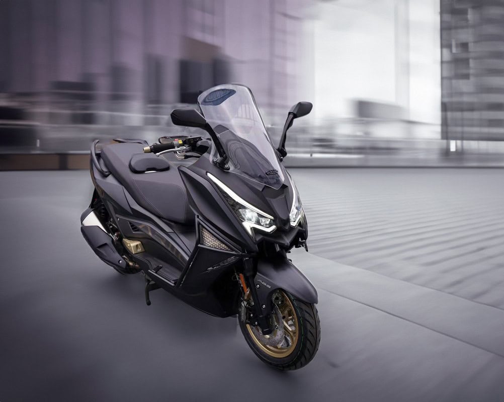 KL Brera 318 Luxury 2024: il nuovo maxi-scooter debutta a Eicma