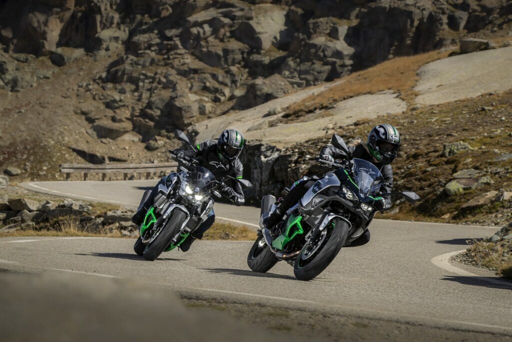 La nuova naked Kawasaki Z7 Hybrid 2024 a Eicma!