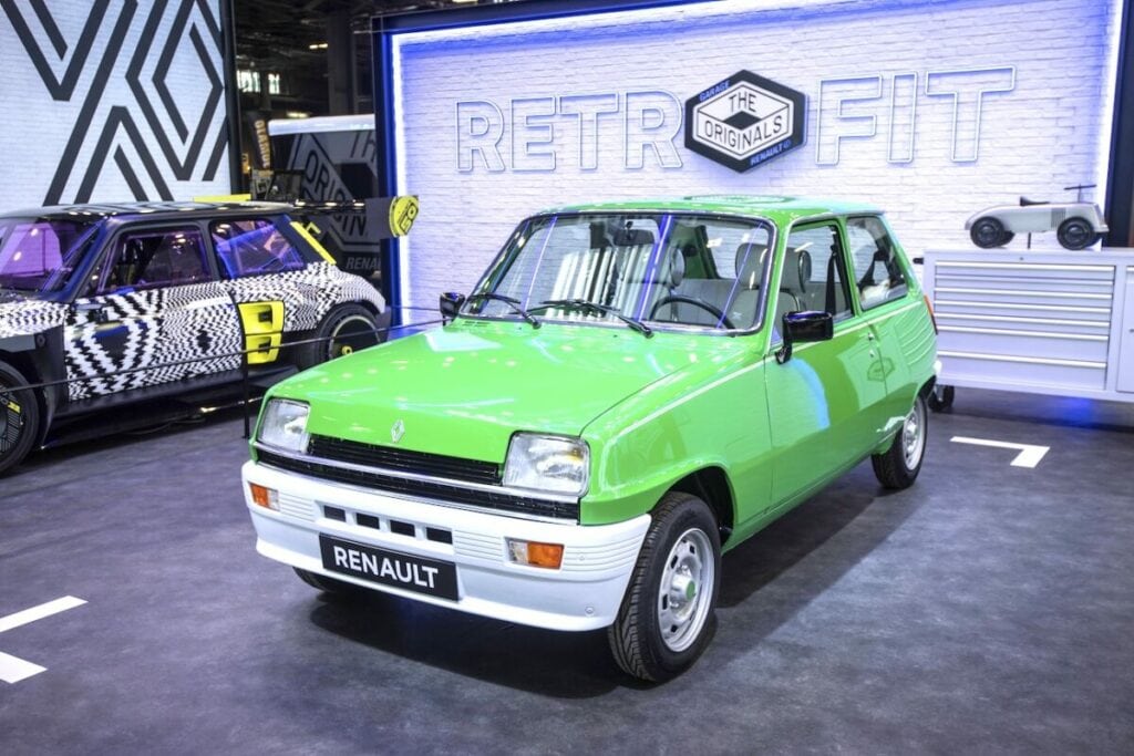 La Renault 5 torna in versione elettrica con il kit retrofit ufficiale omologato