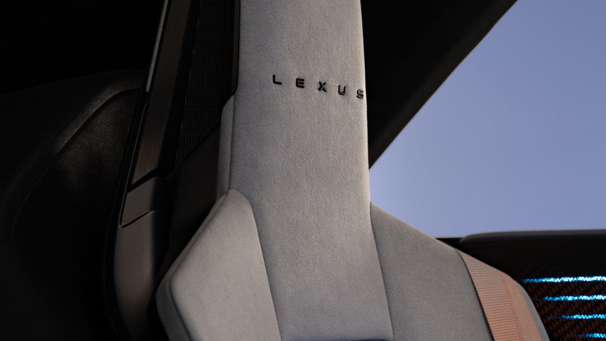 Lexus LF-ZC