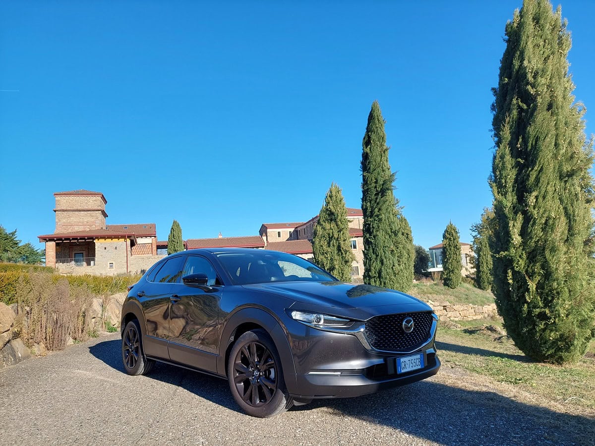 Mazda CX30 il test drive sui colli piacentini con meno di 100 euro