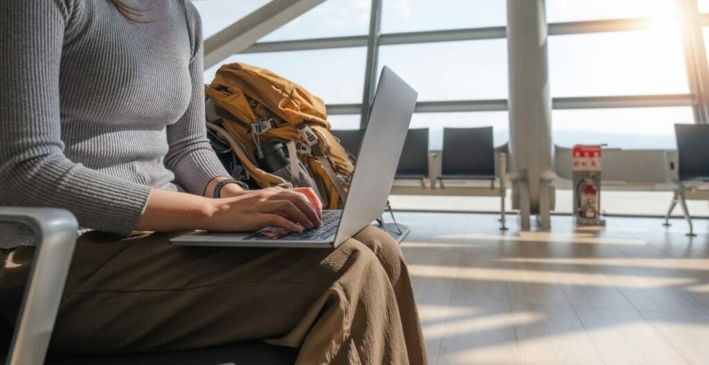 Perché è meglio usare una VPN in aeroporto per navigare in tutta sicurezza