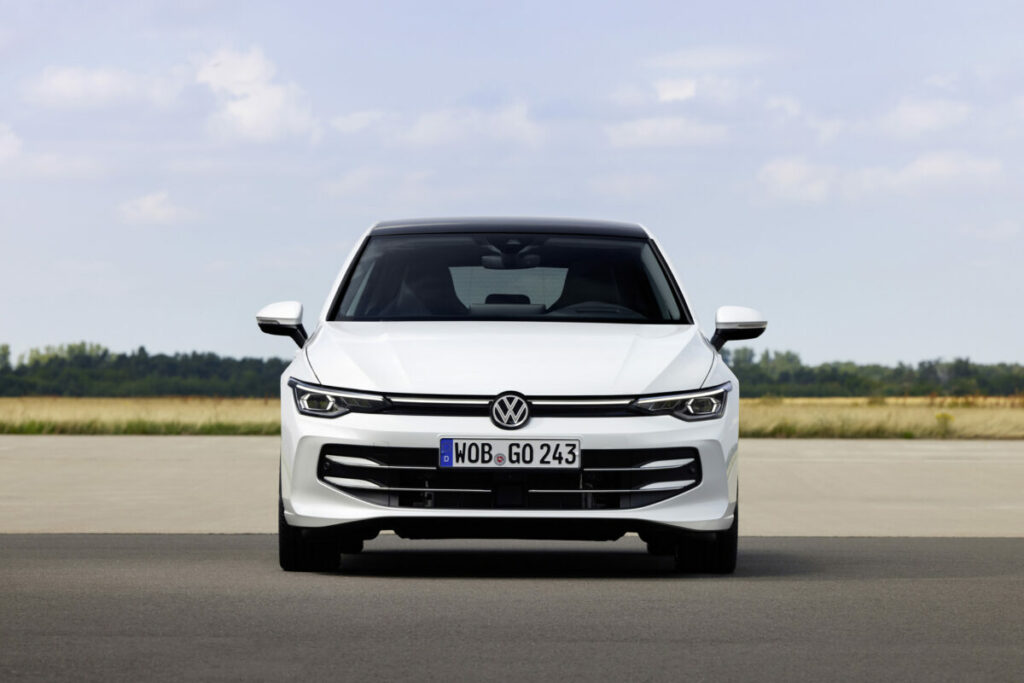 Volkswagen Golf: al via le prevendite, prezzi da 30.150 Euro