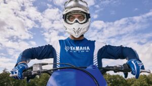 Yamaha linea abbigliamento 2024