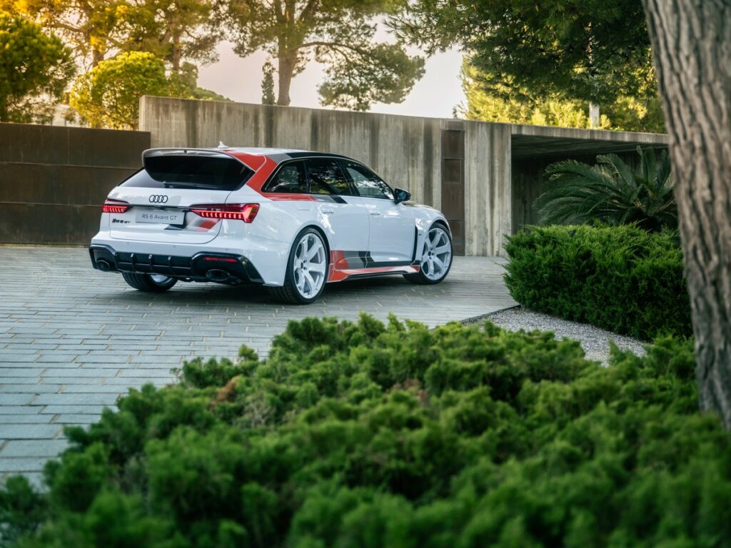 Audi RS 6 Avant GT con motore V8 4.0 TFSI biturbo da 630 CV di potenza