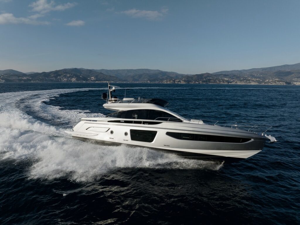 Azimut Dubai International Boat Show 2024: il debutto del nuovo S7