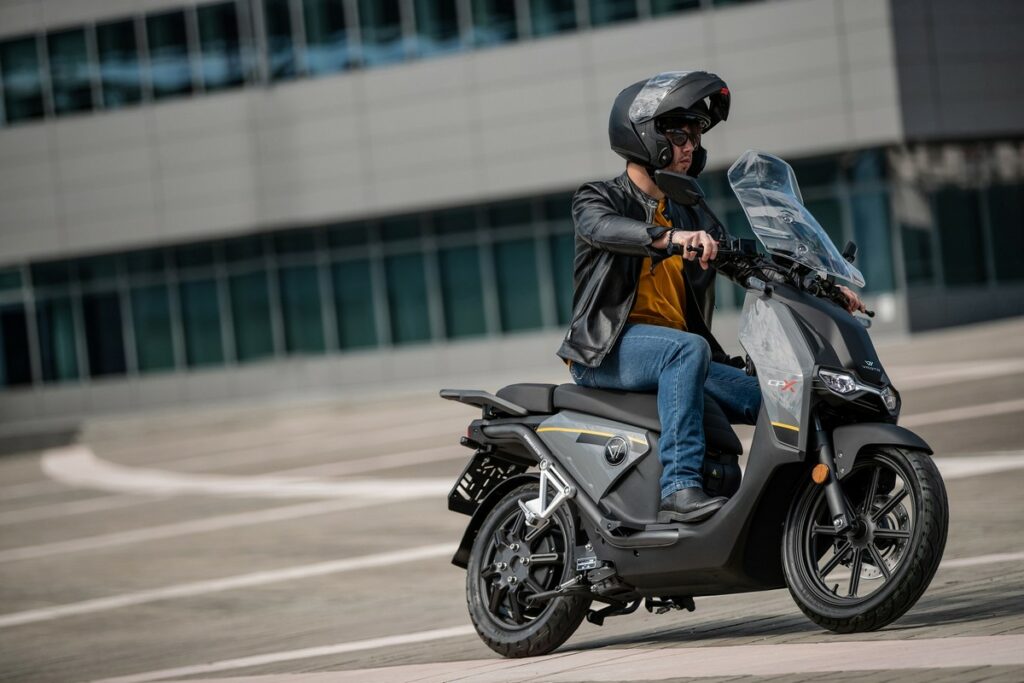 Offerte scooter elettrico Vmoto 2024: la promo “Tasso Zero” per Citi, CPx PRO e CPx