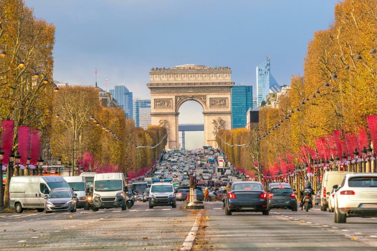 Parigi Champs-Elysees Arc de Triomphe