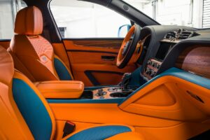 Bentley Bentayga EWB Azure V8 Kingfisher