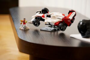 Lego Icons McLaren MP44 e Ayrton Senna