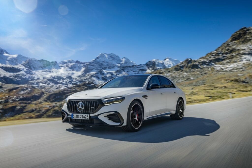 Mercedes-AMG E 53 Hybrid 4MATIC+: oltre 100 chilometri di autonomia full electric