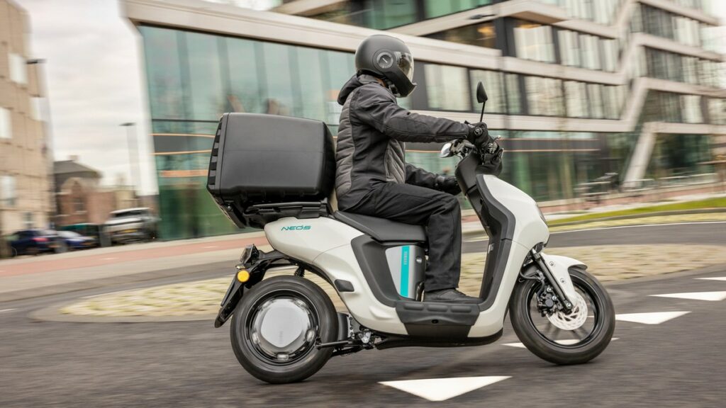 Yamaha NEO’S Delivery, scooter elettrico per le consegne da 3.299€