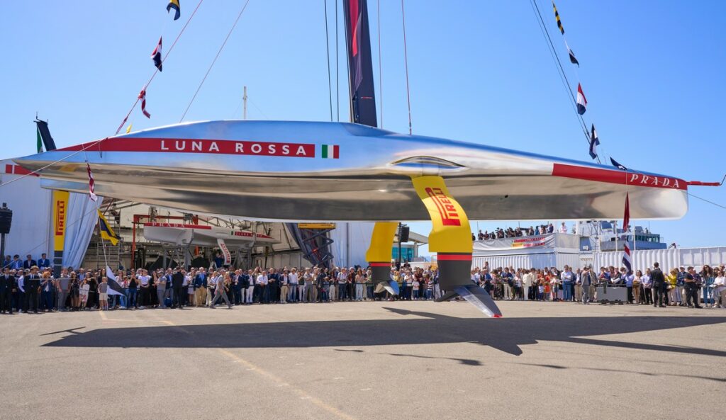 Luna Rossa Prada Pirelli 2024: varato il nuovo prototipo AC75 per la 37 America’s Cup