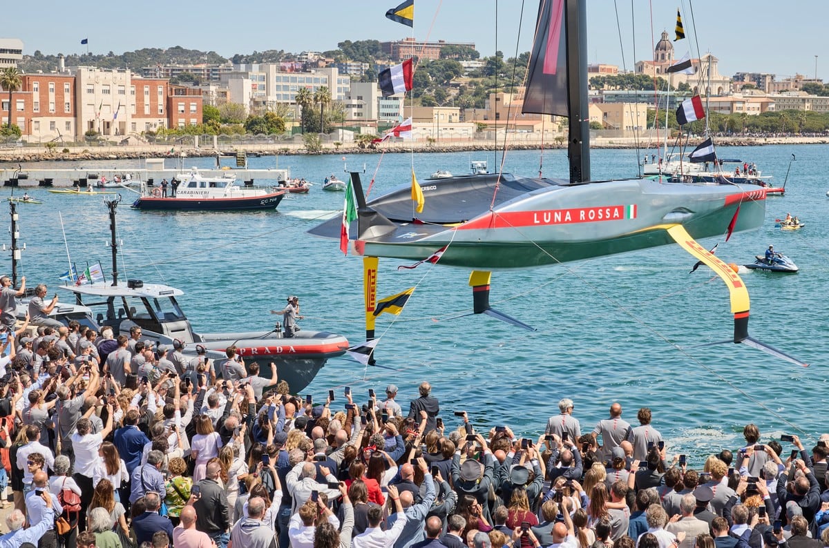 Luna Rossa Prada Pirelli 2024 varato il nuovo AC75