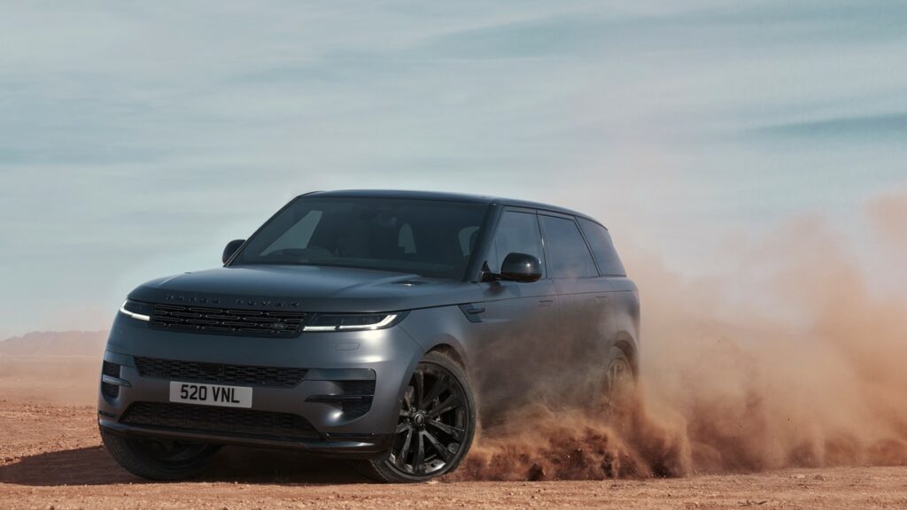 Range Rover Sport Stealth Pack: il lusso sportivo in finiture scure