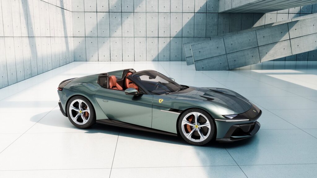 Ferrari 12Cilindri Spider: il nuovo gioiello della Casa di Maranello