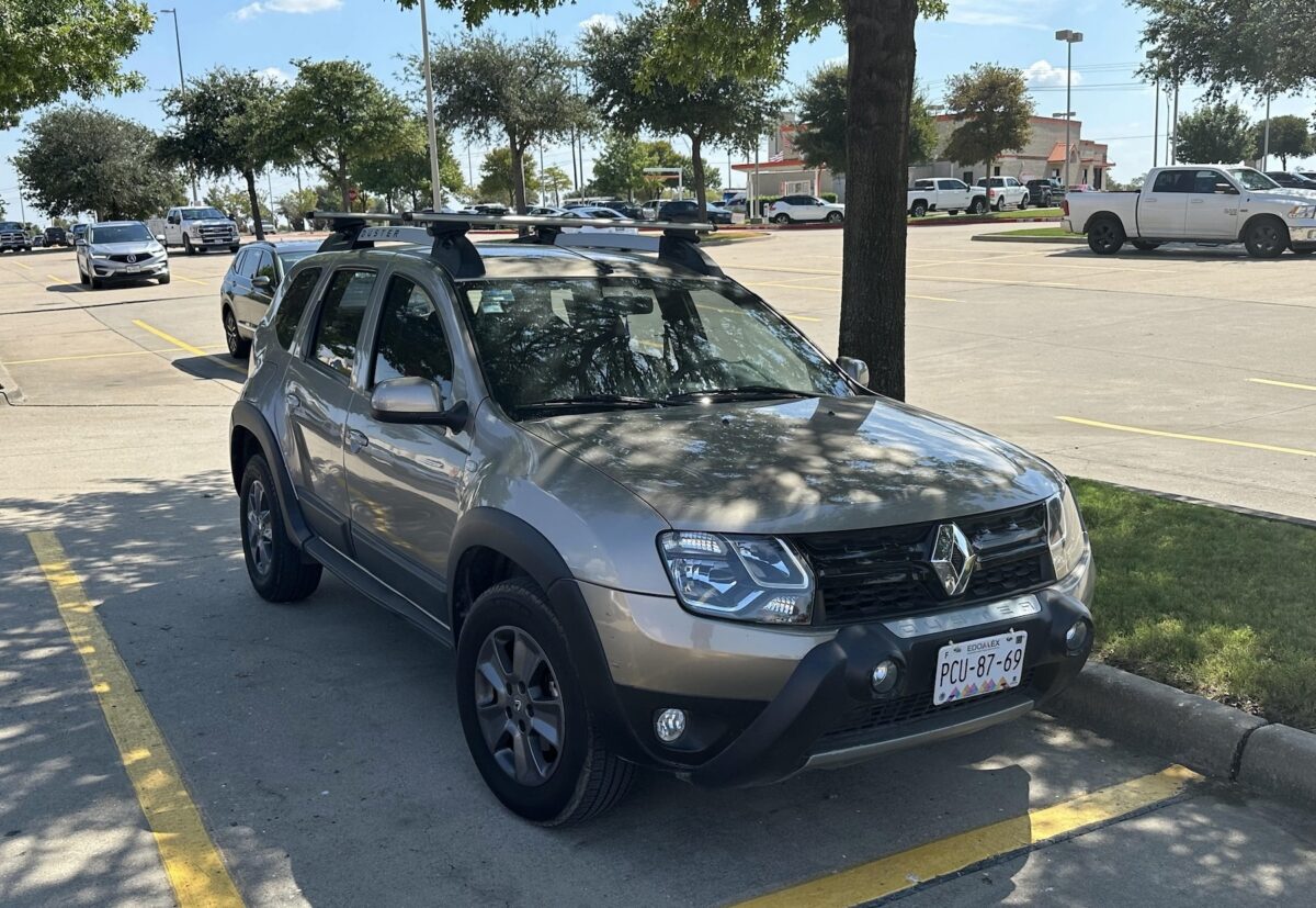Renault Duster Front